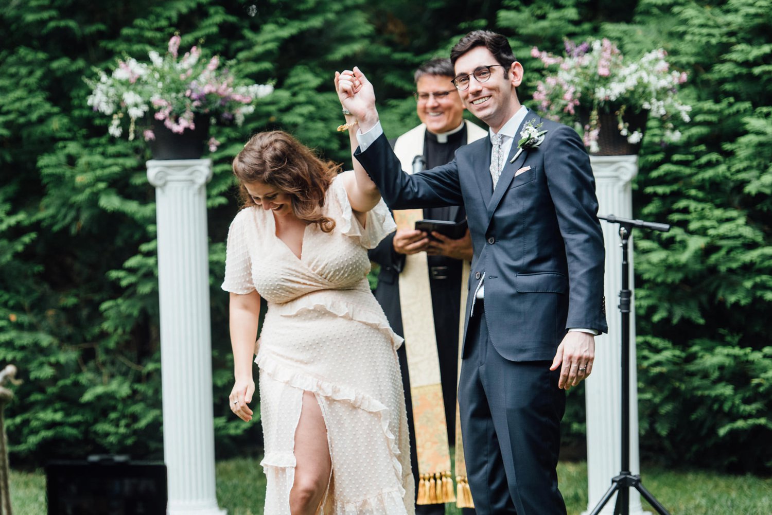 Jennifer + Jeffrey - Backyard Berwyn Wedding - Main Line Wedding Photographer - Alison Dunn Photography photo