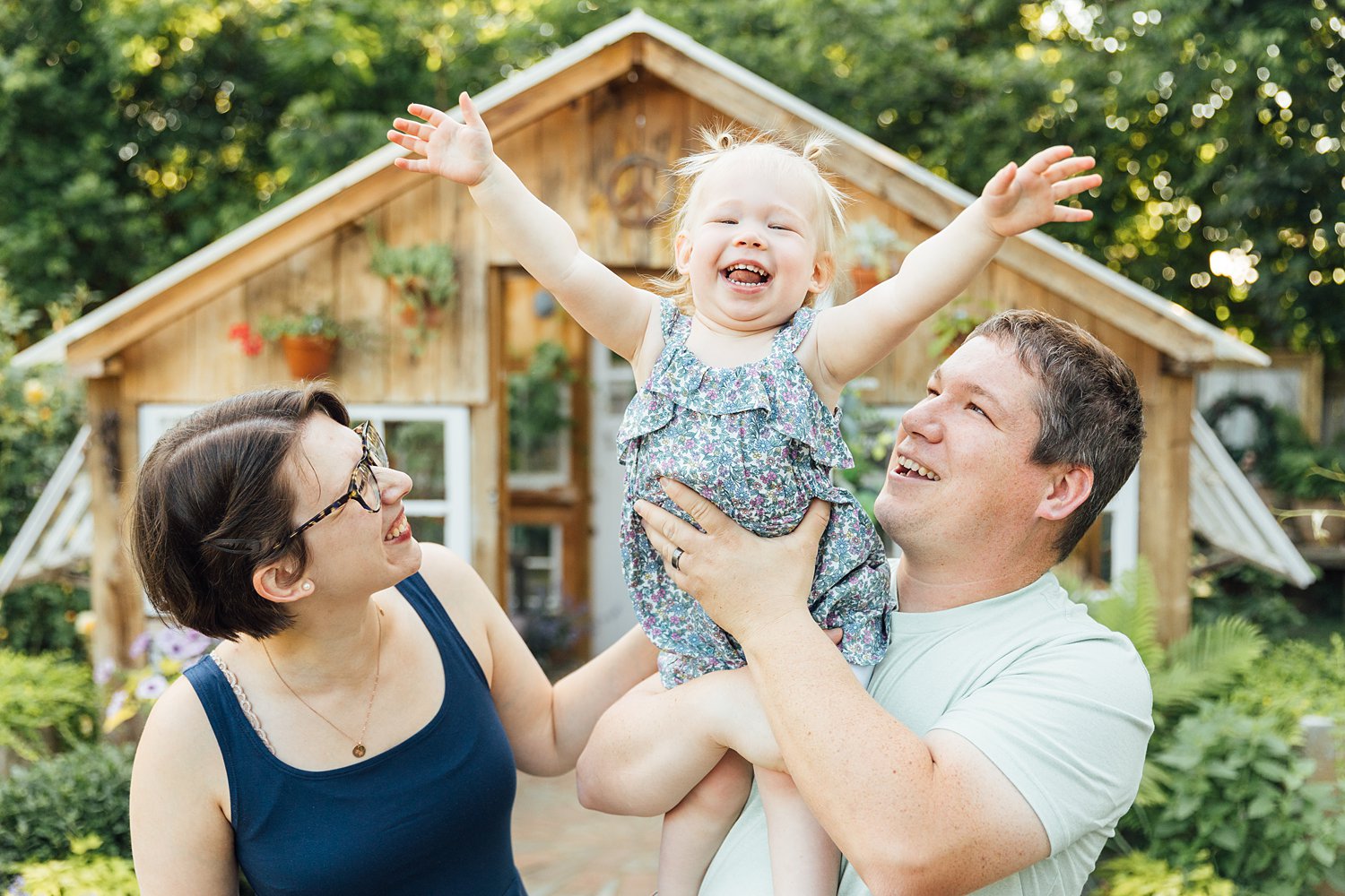 Taproot Greenhouse Mini-Sessions - West Chester Family Photographer - Alison Dunn Photography photo