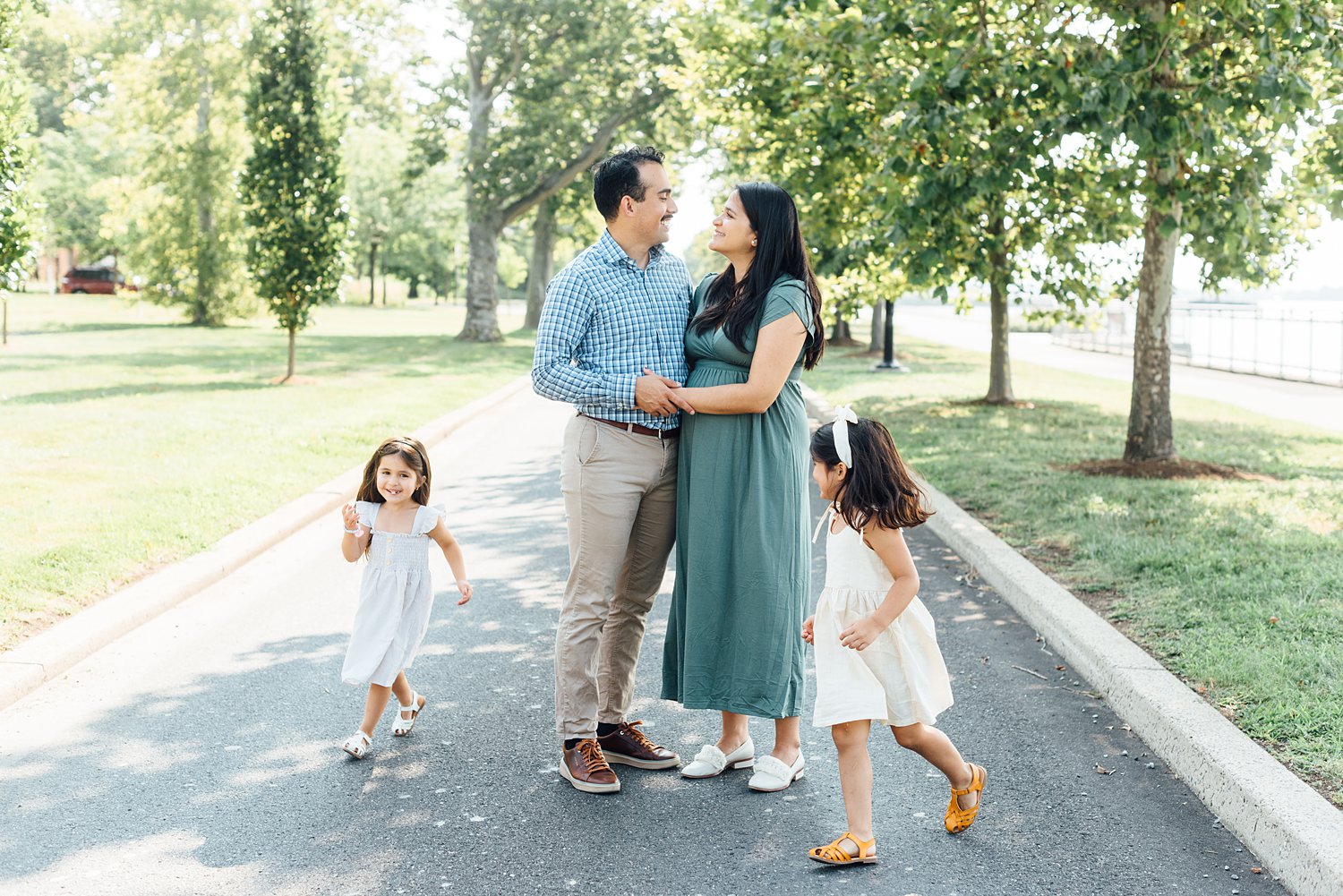 Navy Yard Mini Sessions - Philadelphia Family Photographer - Alison Dunn Photography photo