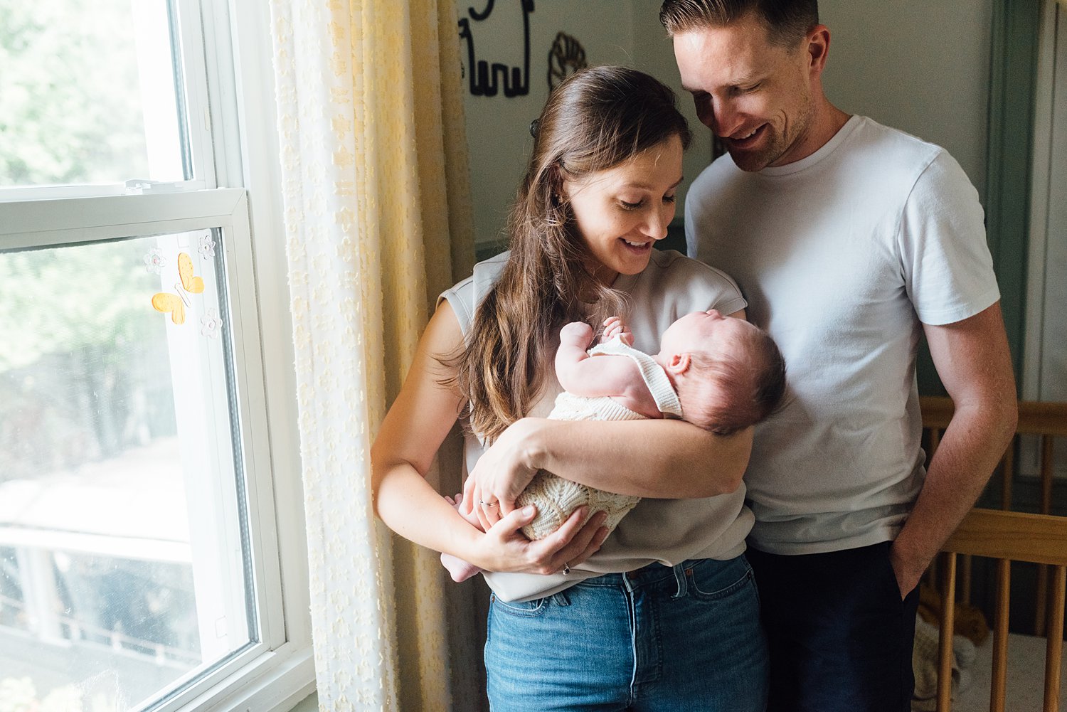 The Manns Family - Philadelphia Lifestyle Newborn Session - Philadelphia Family Photographer - Alison Dunn Photography photo