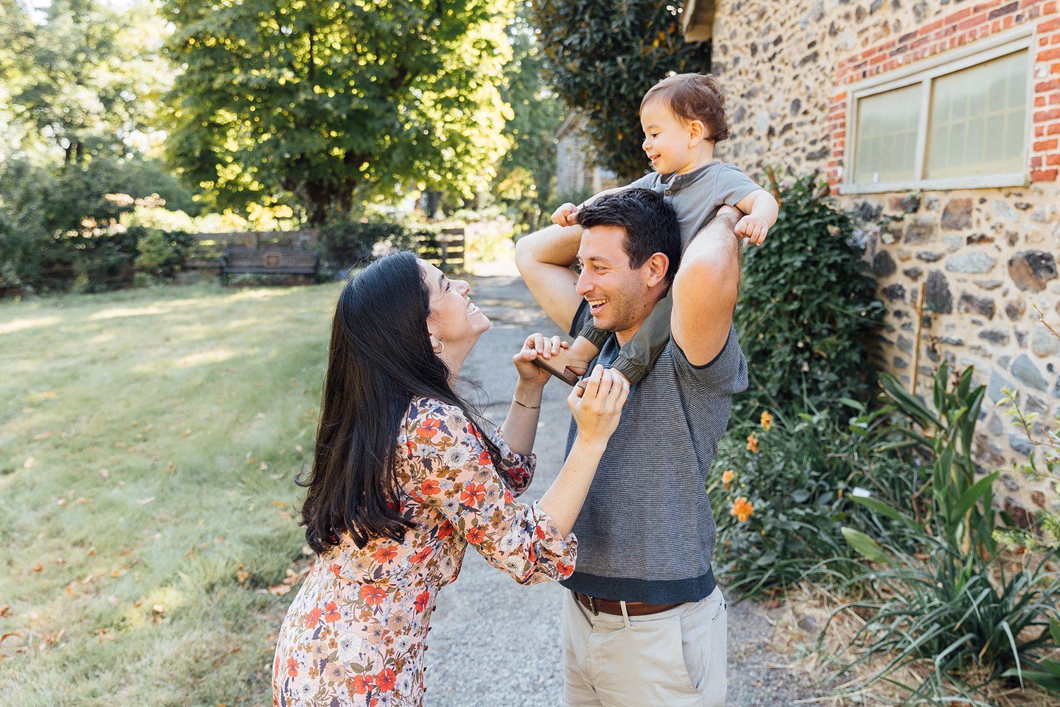 Matt + Kara - Bartram's Garden Family Session - Philadelphia Family Photographer - Alison Dunn Photography photo